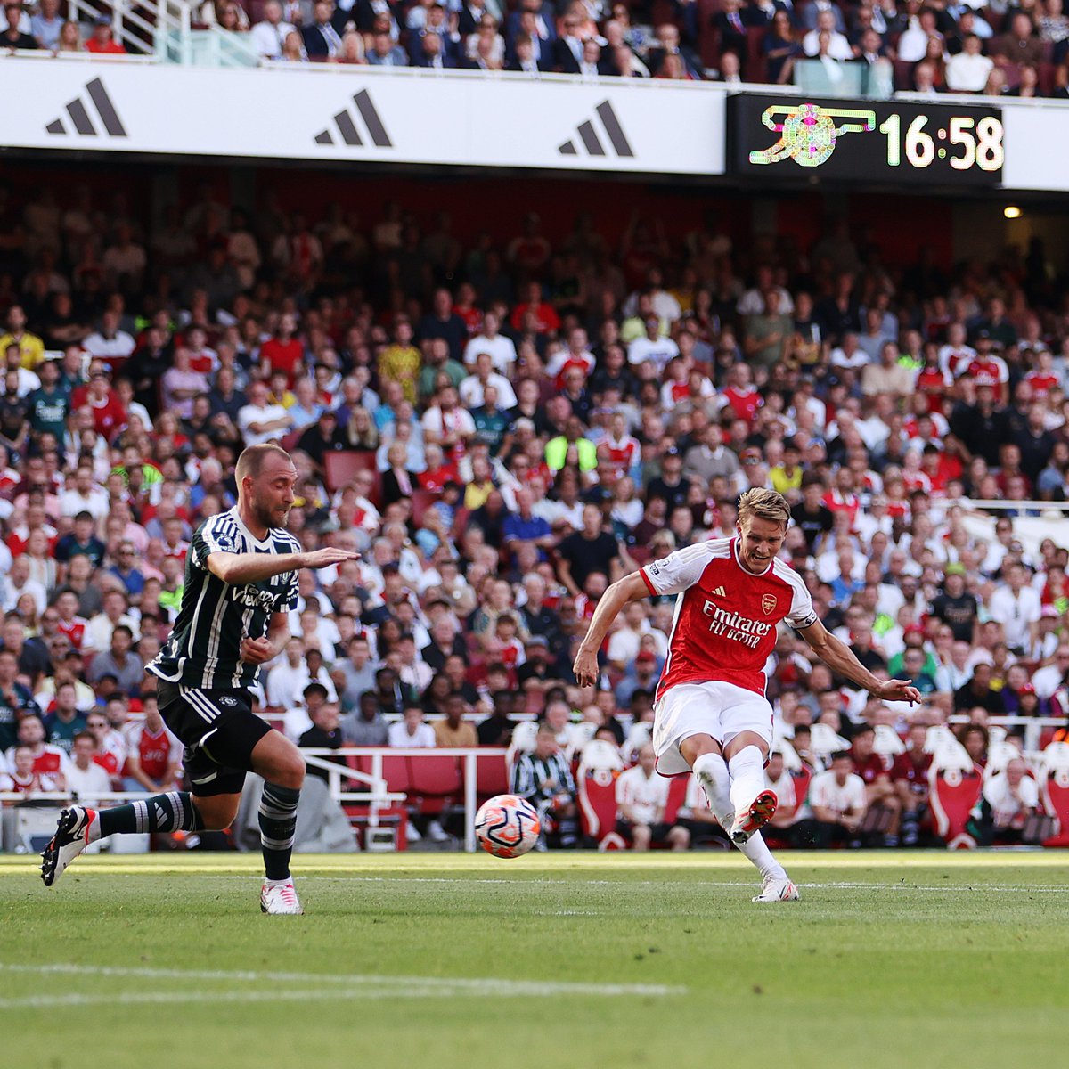 Arsenal's tweet image. A captain's contribution ✊