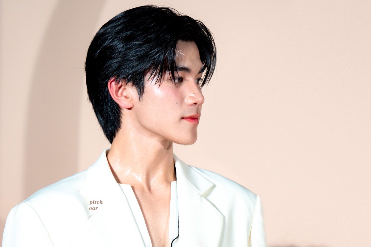 pitchoar's tweet photo. ; until i found you 

,

i would never fall, unless it’s you i fall into

#GeminiFourth #เจมีไนน์โฟร์ท
#Gemini_NT #Fourthnattawat 
#THERITZCLINICXGeminiFourth https://t.co/lGPKntwqC6