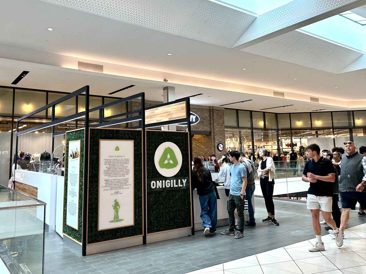 Onigilly's tweet photo. Hello South Bay! 🎉 Onigilly at Valley Fair Mall, San Jose, is now officially open! Conveniently located near Icon Theater and right next to Old Navy. We can't wait to see you there! https://t.co/IQLTMZOeX4