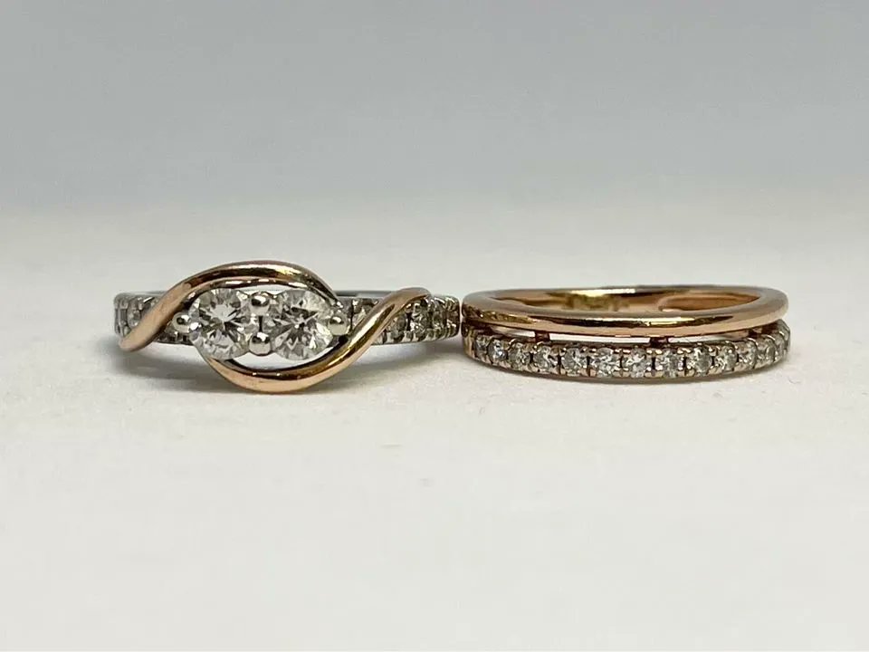 AAAPawn's tweet photo. Ladies 14k White &amp; Rose Gold 1ctw Diamond Wedding Set Size 5.5  $580

⬇️PURCHASE HERE⬇️
https://t.co/9gGK6jGkro

Please check out our other listings and FOLLOW US!           

We have hundreds of items available!            

Shop us direct at:  

➡️ https://t.co/v5CvaDCwBo ⬅️ https://t.co/578EnHcQYR