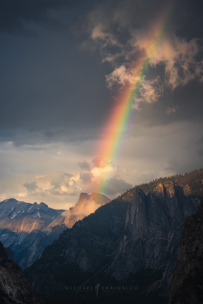 Rainbows, Lightning, Incredible waterfalls, and more. This adventure to Yosemite was one of my all-time favorite photography trips. Watch the whole adventure here! youtube.com/watch?v=cgqOiS…