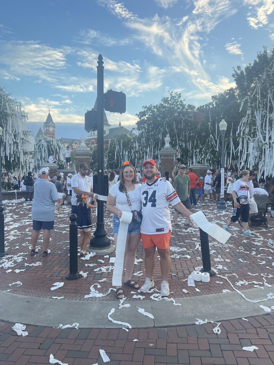 SethMalone95's tweet photo. War Damn Eagle
#WarEagle #ToomersCorner #FreezeWarning #SeasonOpener https://t.co/QXmBqIx68K