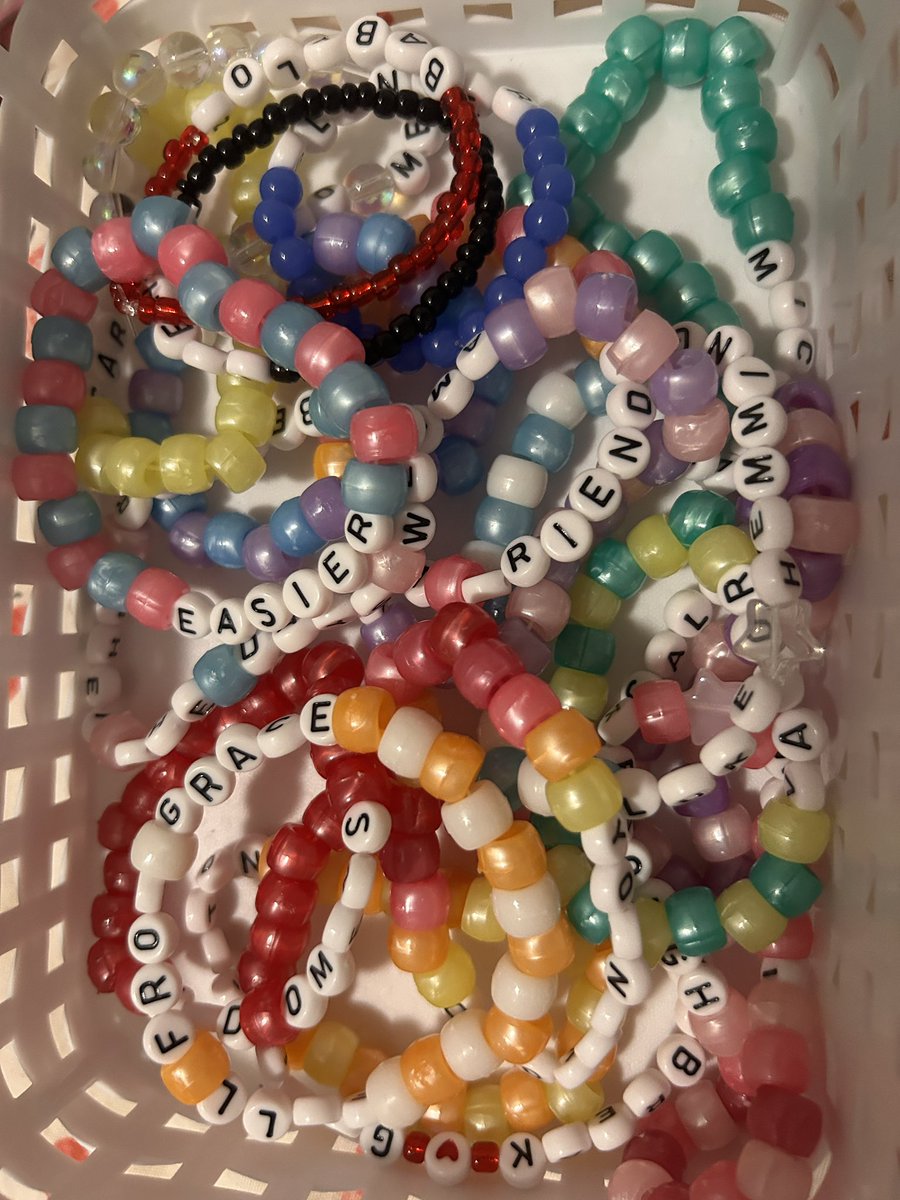 ursuchadipshit's tweet photo. BRACELETSSSS https://t.co/1wpffiDgID