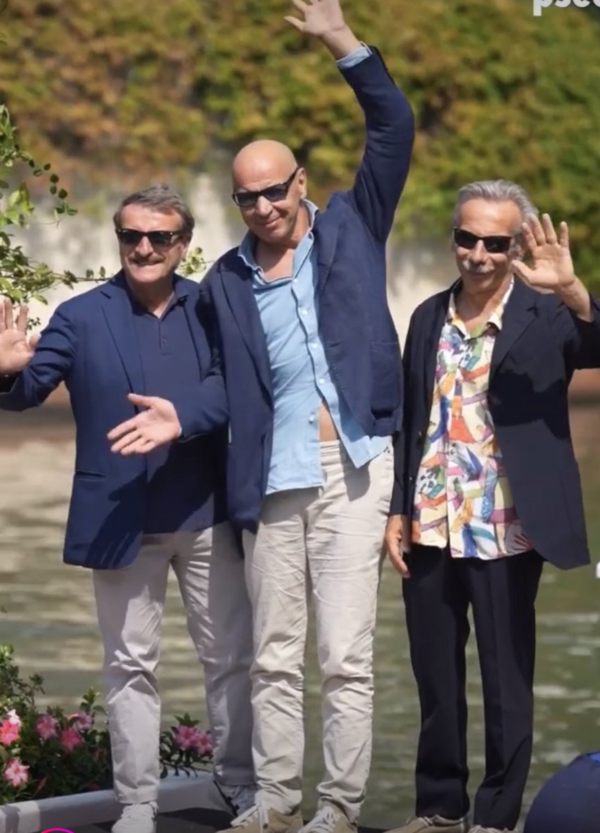 simuelvamour's tweet photo. prova a non dire padri https://t.co/9kWx9hxiOv