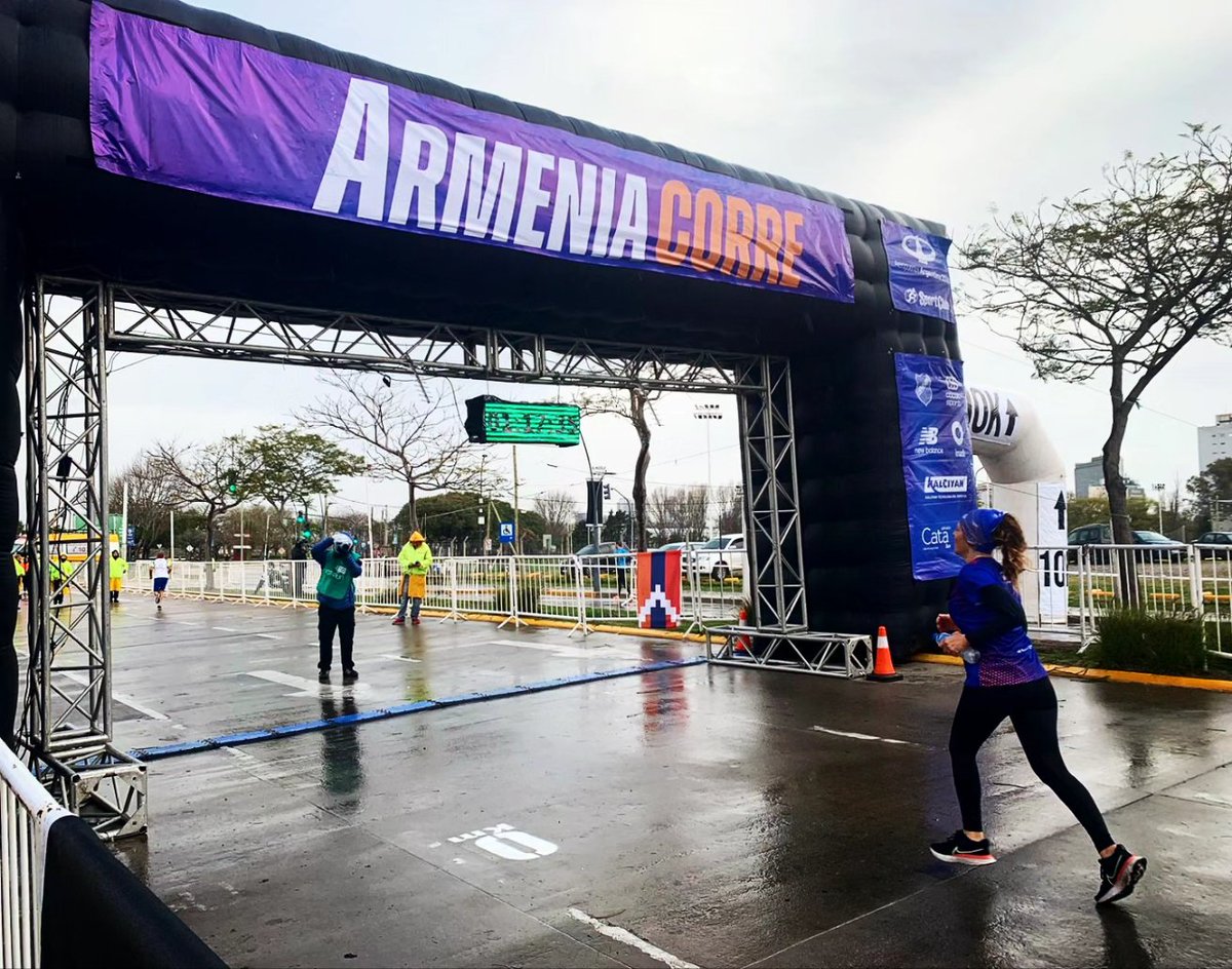 Malecholakian's tweet photo. 🇦🇲 ARMENIA CORRE • 10° edición de la carrera que organiza la comunidad para visibilizar su causa

Con un nuevo proceso genocida por parte de Azerbaiyan decimos #NuncaMás y nos manifestamos por el cese al bloqueo que está condenando a Artsaj al peor de los destinos

#SosArtsaj 🫂 https://t.co/PTAnHM72Xs