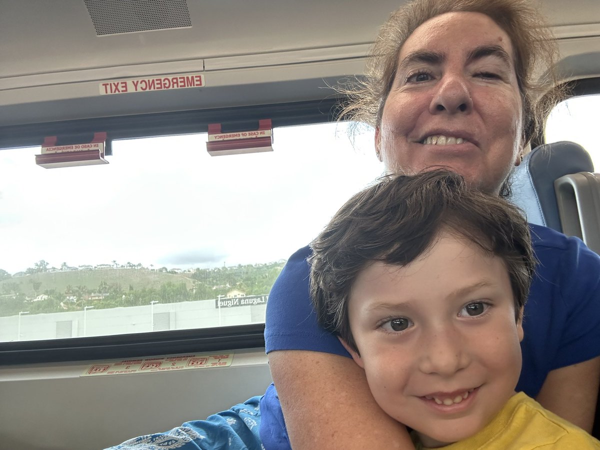 TheBerkeleyGirl's tweet photo. @MetrolinkOC @Metrolink We got on this morning. Yay! Promise fulfilled. Five-year old happy. https://t.co/cgTAsV69H9