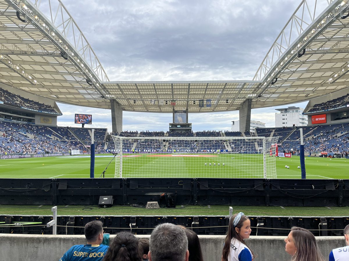 dodef6903's tweet photo. Estádio do Dragão @FCPorto vs @OficialFCArouca ⚽️ #FCPorto #Portugal #LigaPortugal https://t.co/FmKfoZJqrX