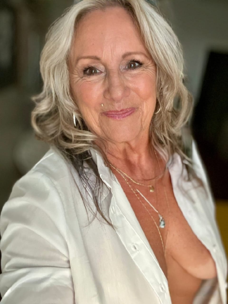 Loving Grannies on X: Grandma, 63 years old, divorced... Can I still seduce  you? 💜 #Facebook t.cov2al3Fgv9J  X