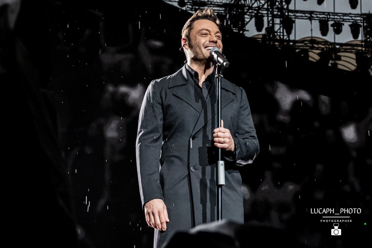 LucaphPhoto's tweet image. Tiziano Ferro - TNZ23 - 15 giugno 2023 per @theway_mag 

@thehiveproject_pr 

#tizianoferro #TNZ23 #sansiro #fotografomilano #reportage #livemusic #photographer #photomusic #milano #giugno #concertphoto #photojurnalism #musicphotographer #live #musicphoto