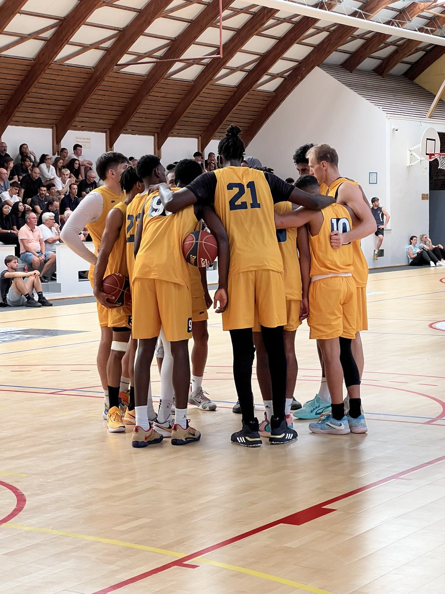 #PREPAMATCH3

C'est partiiii ! 🔥

⬇️ 𝟱 𝗠𝗔𝗝𝗘𝗨𝗥 ⬇️

Yasiin JOSEPH / Richaud PACK / Sitraka RAHARI / Kenny KASIAMA / Adin VRABAC