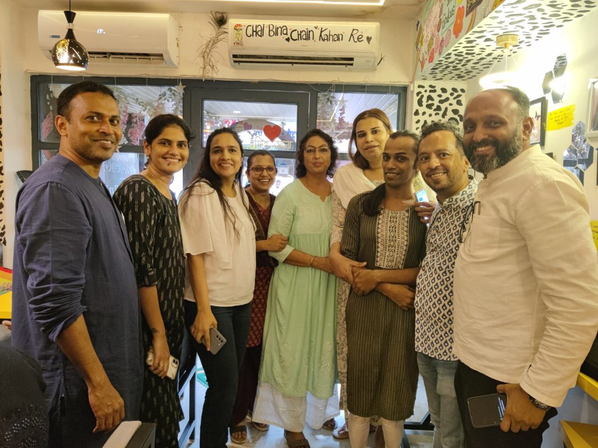 AIPCMumbaiNW's tweet photo. The Executive Committee of @AIPCMumbai and our fellows had lunch at The Transcafe in Andheri West.
This is in sync with the Progressive, Plural, and Inclusive values of the @INCIndia
#Professionals4Progress https://t.co/Z0d1i3xZPL