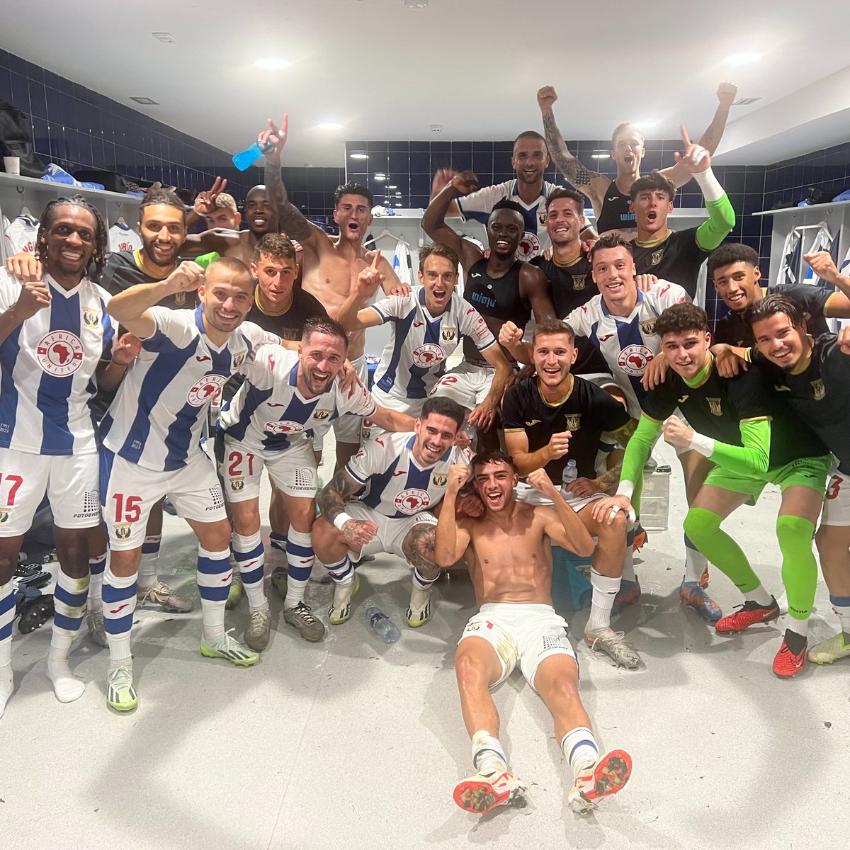 😍 𝗠𝗜𝗦 𝗖𝗛𝗔𝗩𝗔𝗟𝗘𝗦 🍍