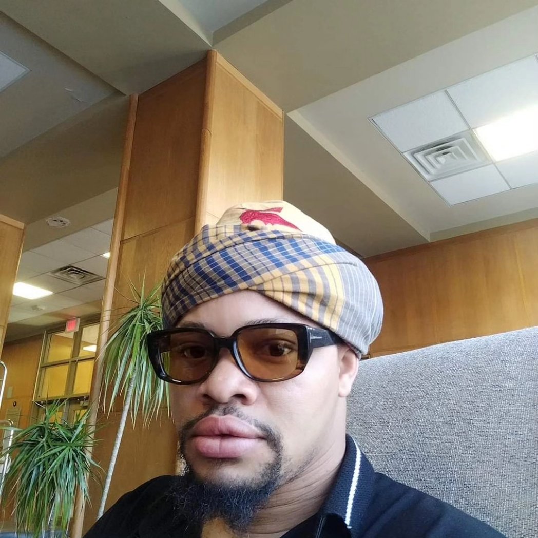 SoonestN's tweet photo. Please forgive us whatever sins we might have committed, but can we get more agents seeking poetry and other forms of insanity that only poets can avail!???

#sundayvibes #WritingCommunity #poetrycommunity #poetrytwitter #ProjectOnePoet #Project1Poet #SIN #thethoughtfox #poetry https://t.co/Ztpgw25UZp
