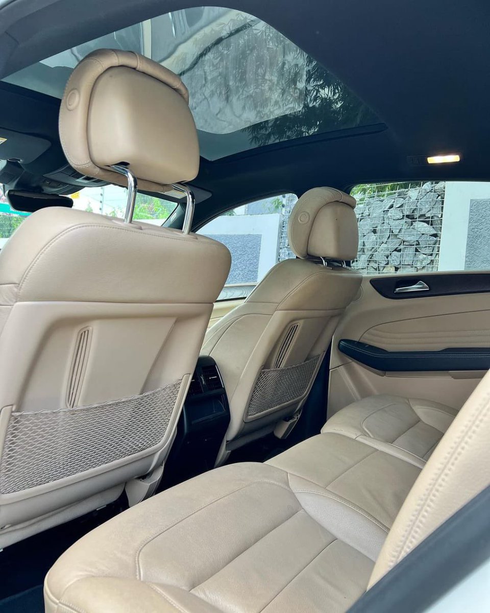 Ambassador__Car's tweet photo. MERCEDES BENZ GLE 450
Super Fullest Option
◐Year:2016 Model
◐Status:Tok Standard 
◐Duty:Fully Paid
◐Price💥: ₦35M
◐Condition:Excellent
📍Abuja 

Kindly repost pls 

#AbujaTwitterCommunity 

@datogoniboy_ @Maidariya01 @diza_ranks @babarh_ @yasminnassera @Fvashszn @Ussyy___ https://t.co/FdfnGrzZd7