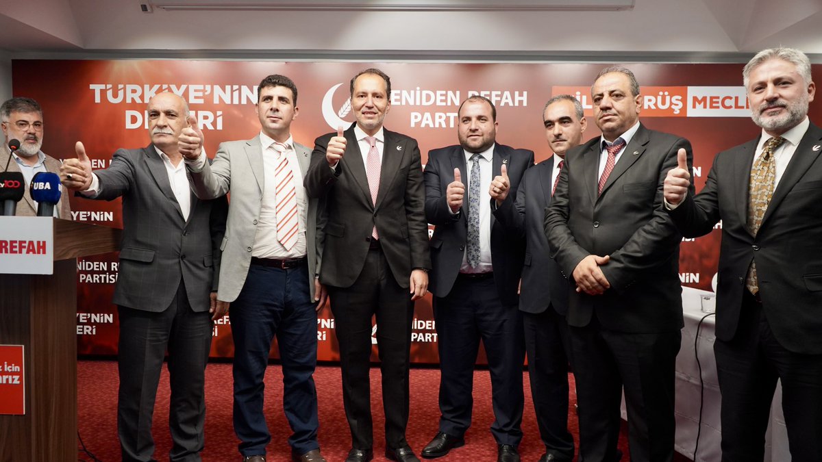 Partimize katılımlar bütün hızıyla devam ediyor. Bugün de, MHP İl Başkan Yardımcısı Hüseyin Erdoğan, Saadet Partisi Diyarbakır İl Başkan Yardımcısı Beytullah Demir, Ak Parti Bağlar İlçe Başkan Yardımcısı Mehmet Nezir Durmaz ve Saadet Partisi Bağlar İlçe Başkanı Kerem Demir