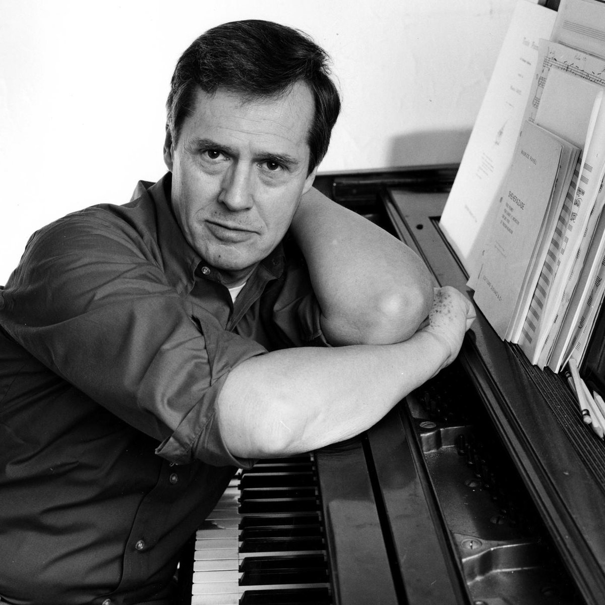 BeatlesPraise's tweet photo. "The Beatles' haunting composition, 'She's Leaving Home,' is equal to any song that Schubert ever wrote."
--Ned Rorem
"'She's Leaving Home' is one of the three great songs of the 20th century."
--Leonard Bernstein
#NedRorem #LeonardBernstein #TheBeatles #ShesLeavingHome https://t.co/kWgvADJirB