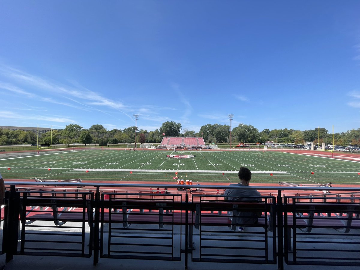 Had a great time back on campus for a @Carthage_FB gameday. Thanks @CoachDustinHass for the invite! @robertpomazak @SCNFBOFFICIAL @CoachBigPete @EDGYTIM @JacobIodence