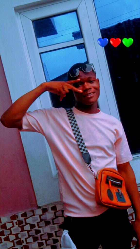 BariyaNoble's tweet photo. No matter how thing dey for my country, God still dey https://t.co/6ruBuSleHZ