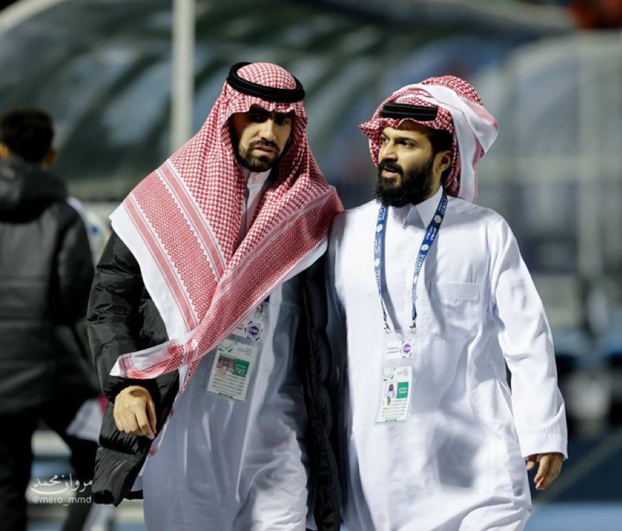 BOOSHA1927's tweet photo. ⚠️ الصفقة اصبحت معقدة بعد ان تم الاتفاق النهائي وغادر الرئيس والنائب لتوقيع العقود .. 

الوكيل اصبح يماطل ويبحث عن مدة عقد اطول وهذا ماجعل الامور تصل الى طريق مسدود ..! 

اتمنى تدارك الوضع وان يكون هناك بديل او الاقتناع بطلبات الوكيل https://t.co/NyYrgDTZmd