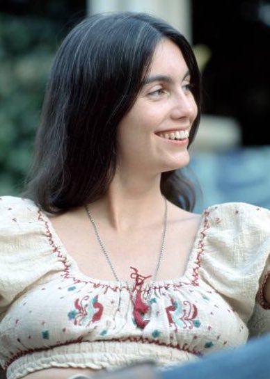 blondeonblondee's tweet photo. emmylou harris, 1970s.

📷: ginny winn https://t.co/iqVCYh8Y2a