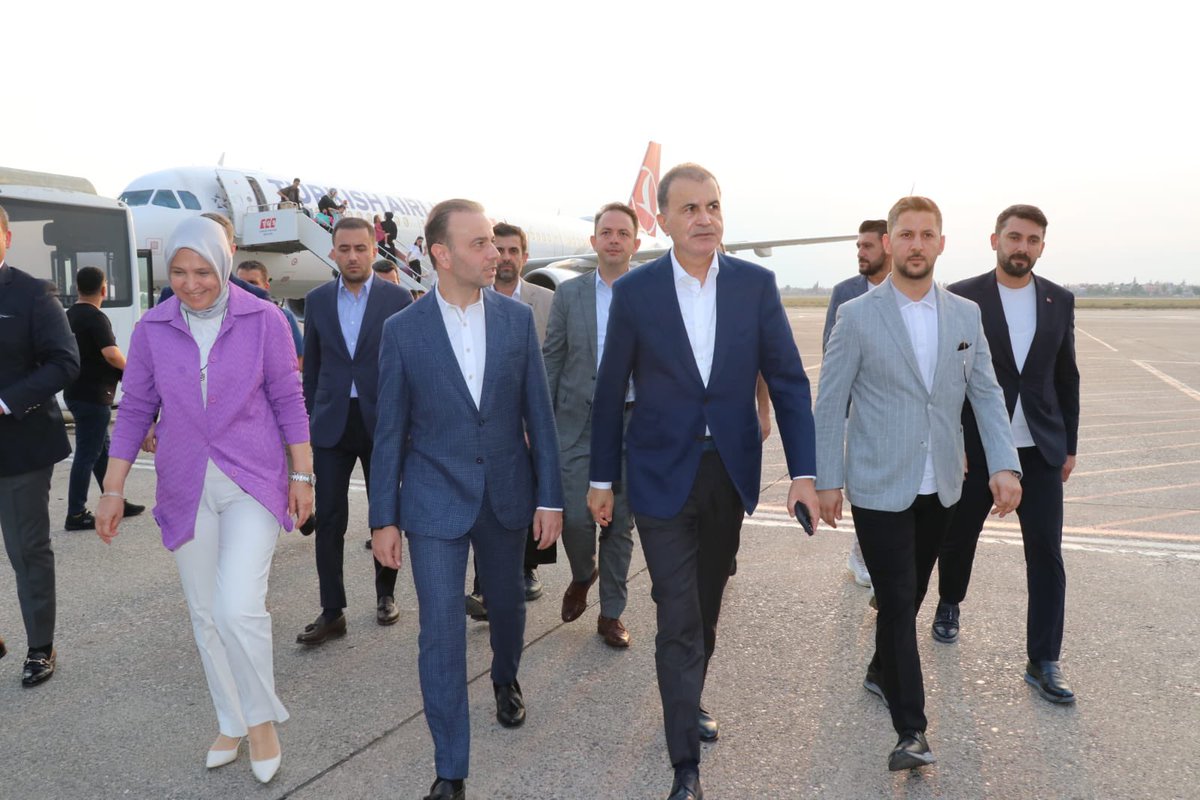 Genel Başkan Yardımcımız ve Parti Sözcümüz Sayın <a href="/omerrcelik/">Ömer Çelik</a> Bakanımızı #Adana Şakirpaşa Havalimanı'nda karşıladık.