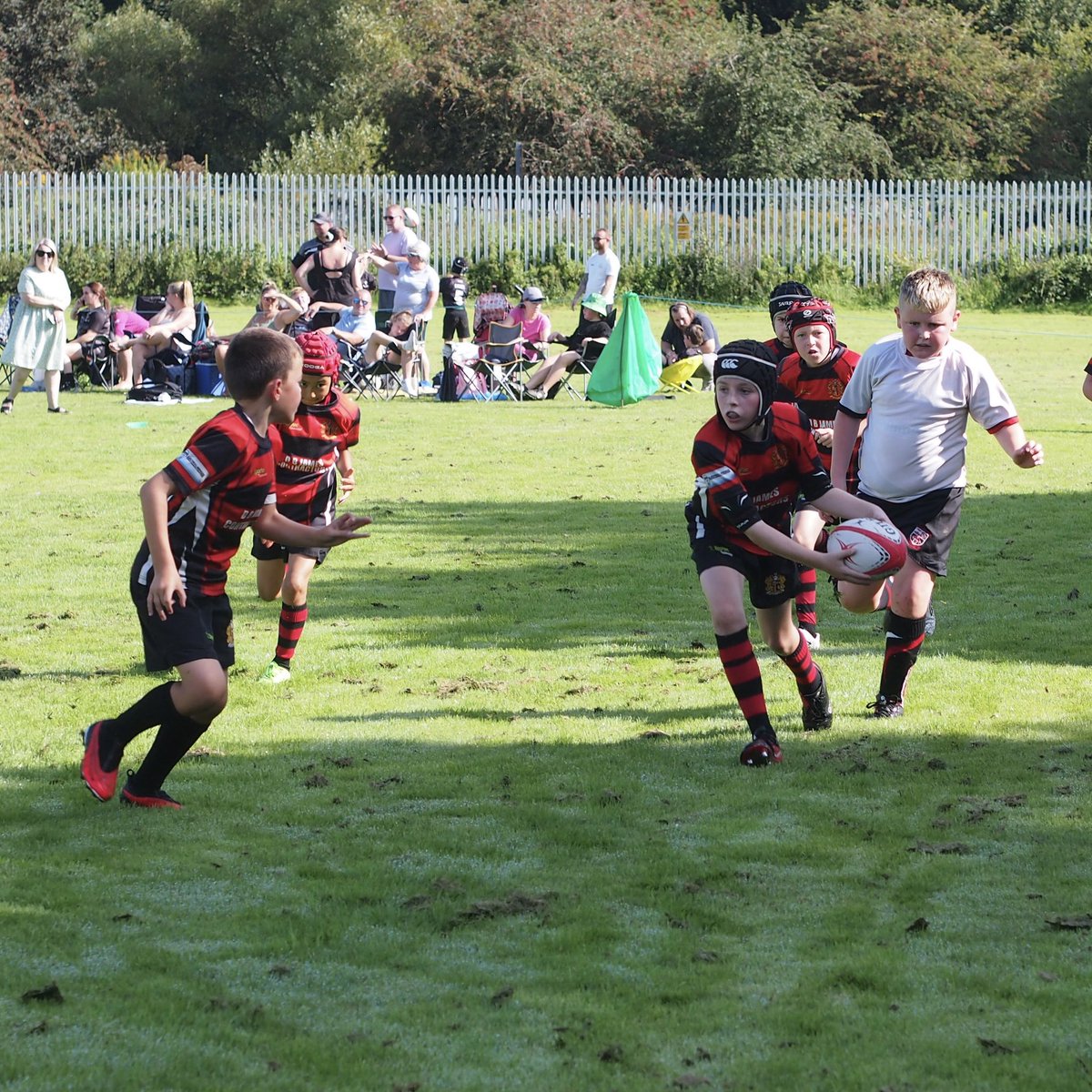 What a beautiful day for some great rugby 3 wins 1 loss and huge thanks to @aberdare who hosted a great festival. Plenty to work on but very encouraging to see the ball being thrown about! 👊🏻🇩🇪🐺

@07496Sdtay @Aceslock @AllWalesSport @CommunityOsprey @glynrfc