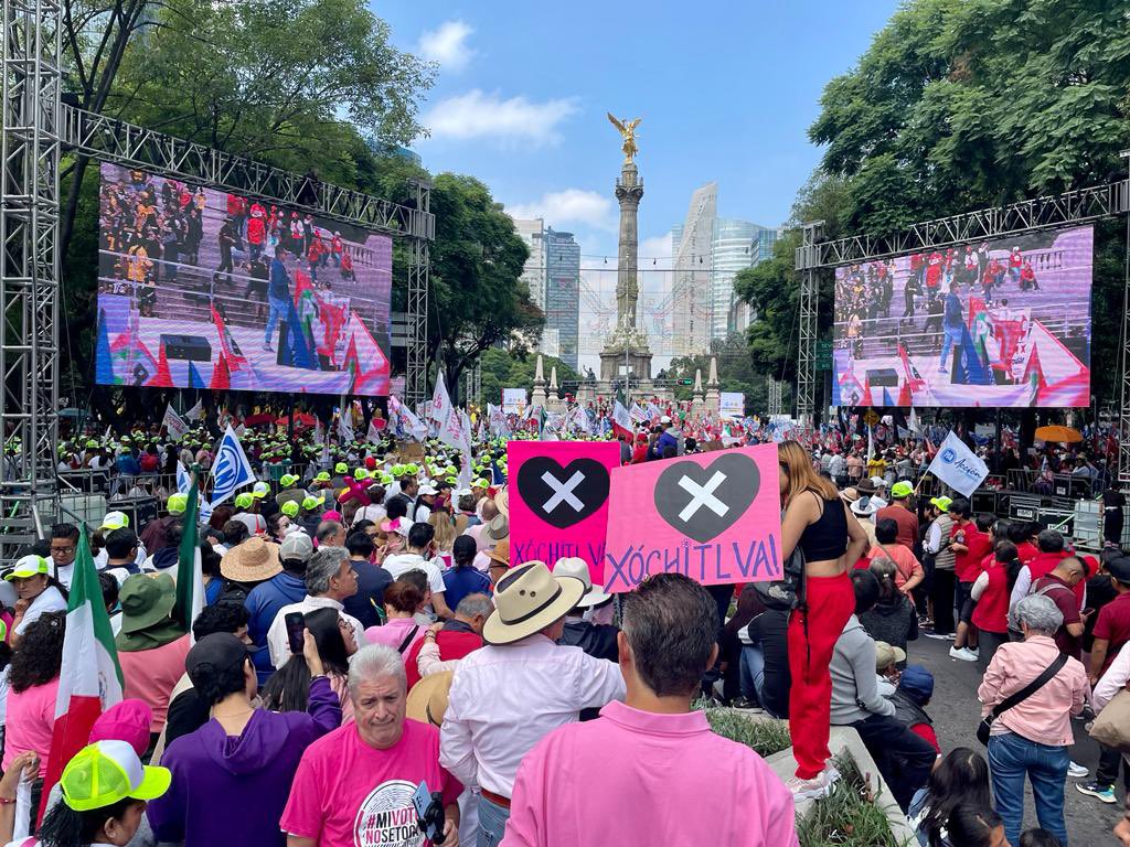 FCN_mx's tweet photo. ¡Vamos en unidad con @XochitlGalvez! #FCNVaConXochitl #YoElijoXochitl https://t.co/X60aAYwP0U
