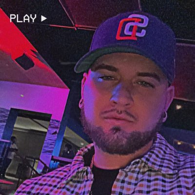 YourManz tweet media