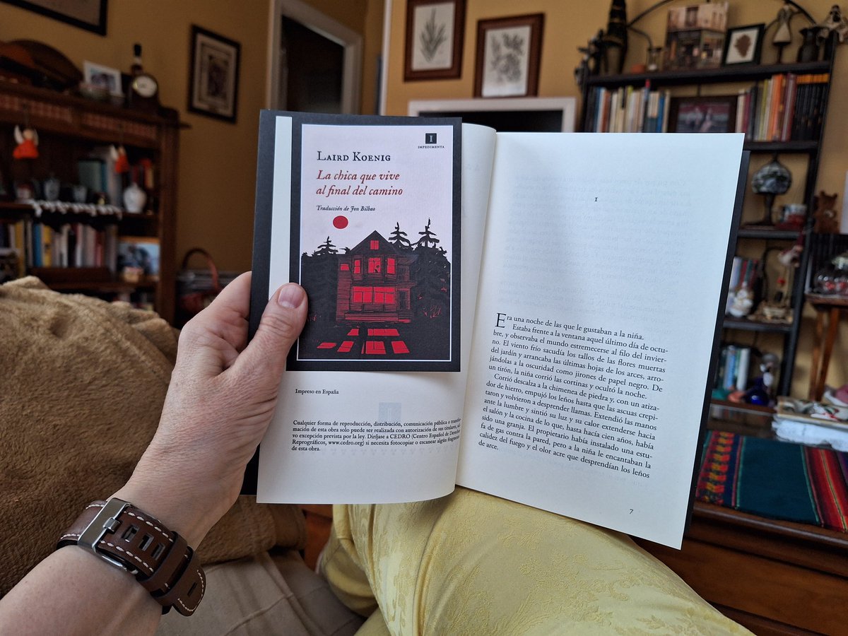 EdurneIturriso's tweet photo. A ver, @EdImpedimenta, que siempre me estáis creando necesidades, y una, débil como es para estas cosas de los libros... Pues cae y cae una y mil veces en la tentación 🙄. Tendré que ir así por la vida 🙈🙉🙊. #LaChicaQueViveAlFinalDelCamino, #LairdKoenig. Empezamos.🤓📖 https://t.co/HJwVgOsyNw
