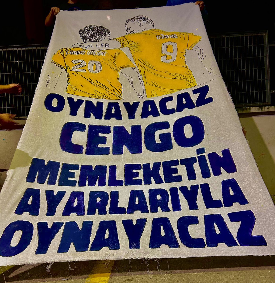 YunusUlger's tweet photo. Sahne sizin… @Fenerbahce https://t.co/G65oJkbbMr