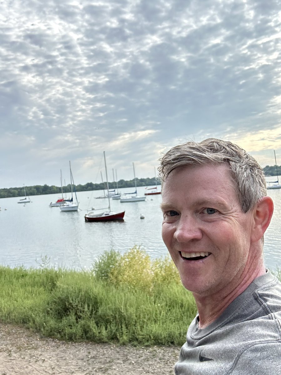 corinhoggard's tweet photo. Too hot for a full #RunTheRiver today, so my brother and I ran Minnehaha Creek and Lake Harriet instead.

Beautiful and busy trails this morning as everyone tried to get a run in before it got too far above 80. https://t.co/oyxY6WBngC