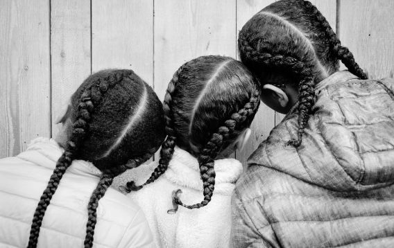 cplfound's tweet photo. Join us on September 21 at 6:30 PM for a panel discussion with critically acclaimed photographer and Guggenheim Fellow Kristen Emack as she explores her popular photography series, Cousins! Registration required:
https://t.co/B56Q3SgHKh
See Kristen’s work: https://t.co/RAbIKPVO7x https://t.co/8nAGhAMWNd