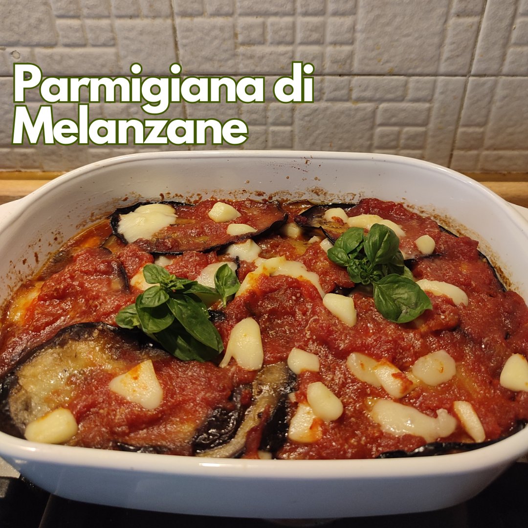 V_Underbar's tweet photo. Die Parmigiana di Melanzane ist ein Gemüseauflauf mit Auberginen, welcher der neapolitanischen und sizilianischen Küche entstammt und in ganz Süditalien verbreitet ist.

Das Rezept findet ihr hier: https://t.co/ZA9uYybFPu
#vegetarisch #italianfood #italy #vegetarian #food https://t.co/iiIaw6A8TB