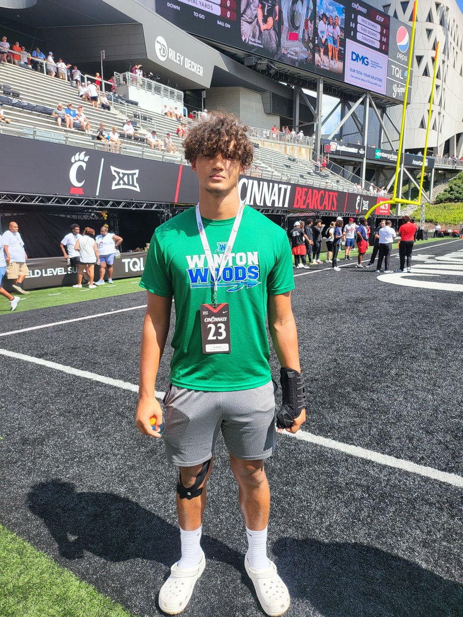 had a great time at nippert yesterday 
@ZachGrantUC 
@Coach_Cass 
@CarolineTart_ 
@UCGriff  
@CortBraswell 
@UC_Recruiting