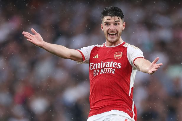 FootballFactiod's tweet photo. GOAL, dream for Declan Rice. Smashes it in from the left side under Onana. Arsenal 2 - 1 United #ARSMUN https://t.co/aulbWxDgVq