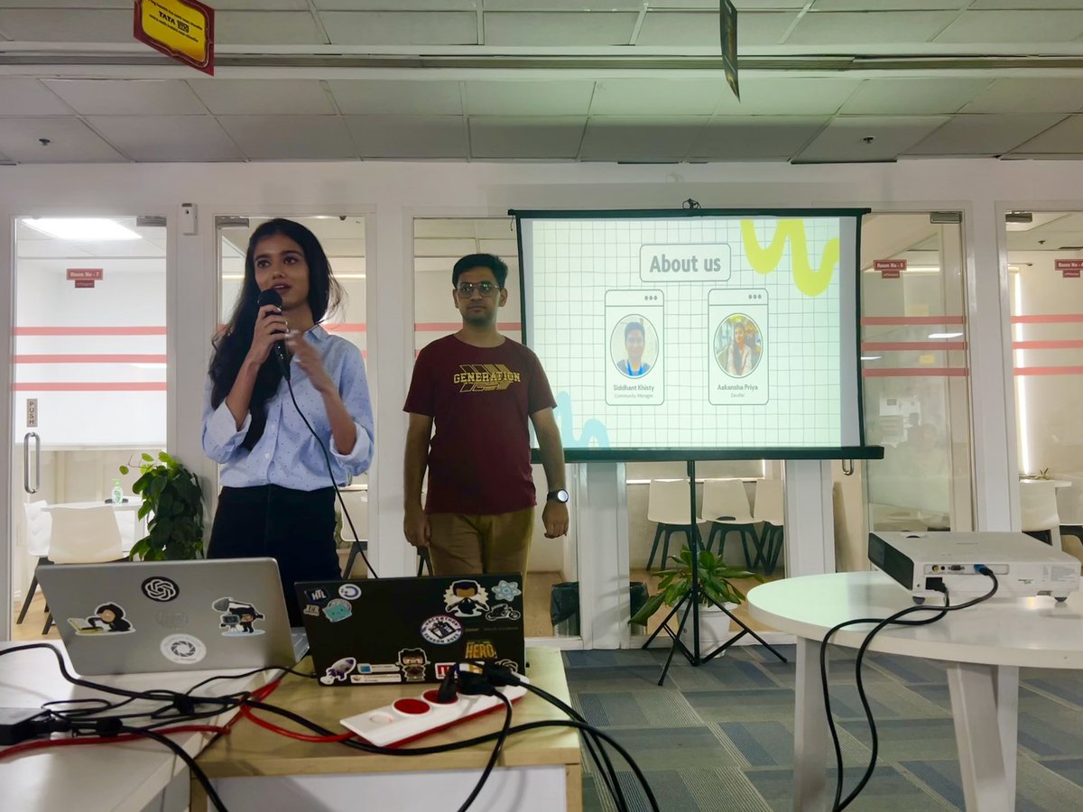 AakanshaPriya_'s tweet photo. Had great time speaking at @cncfnd #KloudKarnival about kubernetes architecture in a simplified way.  🏠👷 https://t.co/GhRIXNqDIW