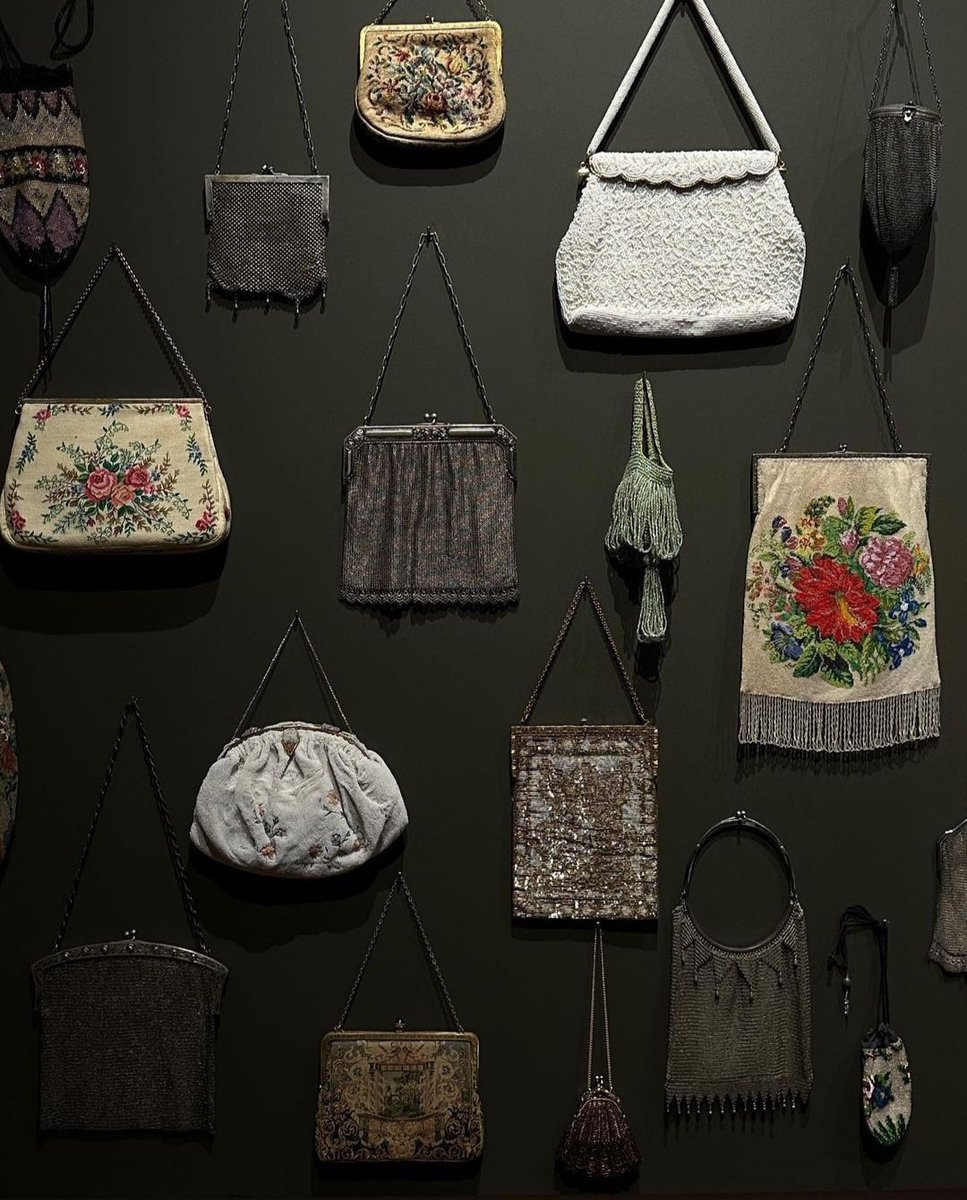 FoxPuniDigital's tweet image. 19th and 20th century bags