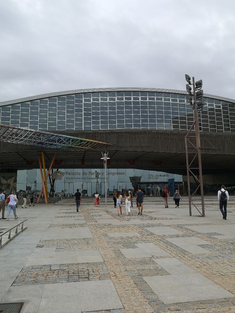#EAC2023 is kicking of with the welcome reception and Karsa is in #Malaga too! Can you find us roaming the venue and share a picture here?