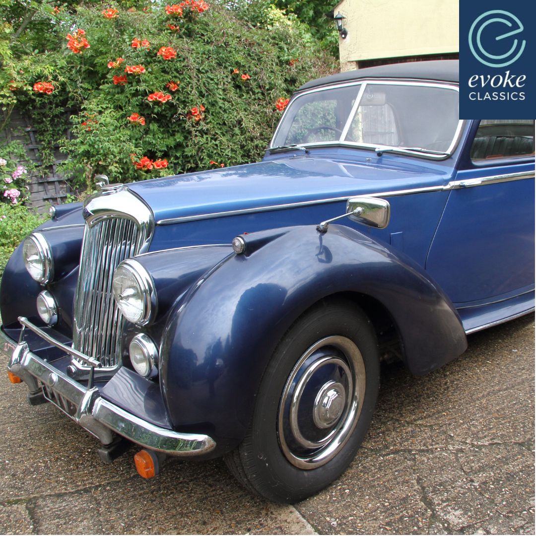 EvokeClassics's tweet photo. LIVE AT AUCTION
1954 Riley RME
https://t.co/CJST0YXKcU
+ Very Rare Twin Carb model
+ 55th Last RME off the production line
+ Older restoration so very solid
+ Lovely vinyl roof
+ Four new tyres
+ New battery
#Riley #RileyRME https://t.co/WjbkOntfih