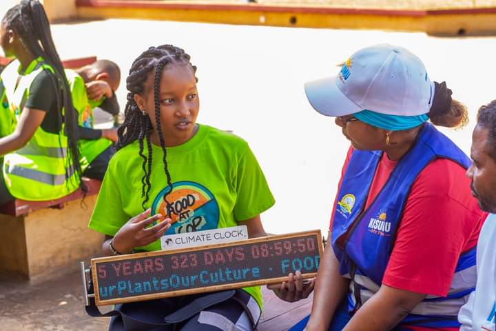 This afternoon I had a one on one conversation with County Executive cabinet member for trade and tourism kisumu county Dr . Farida Salim and  board of Director of Tourism Sir Thomas  on #OurPlantsOurCulture campaign of <a href="/FoodatCOP/">Climate-Friendly Food at COP</a>.