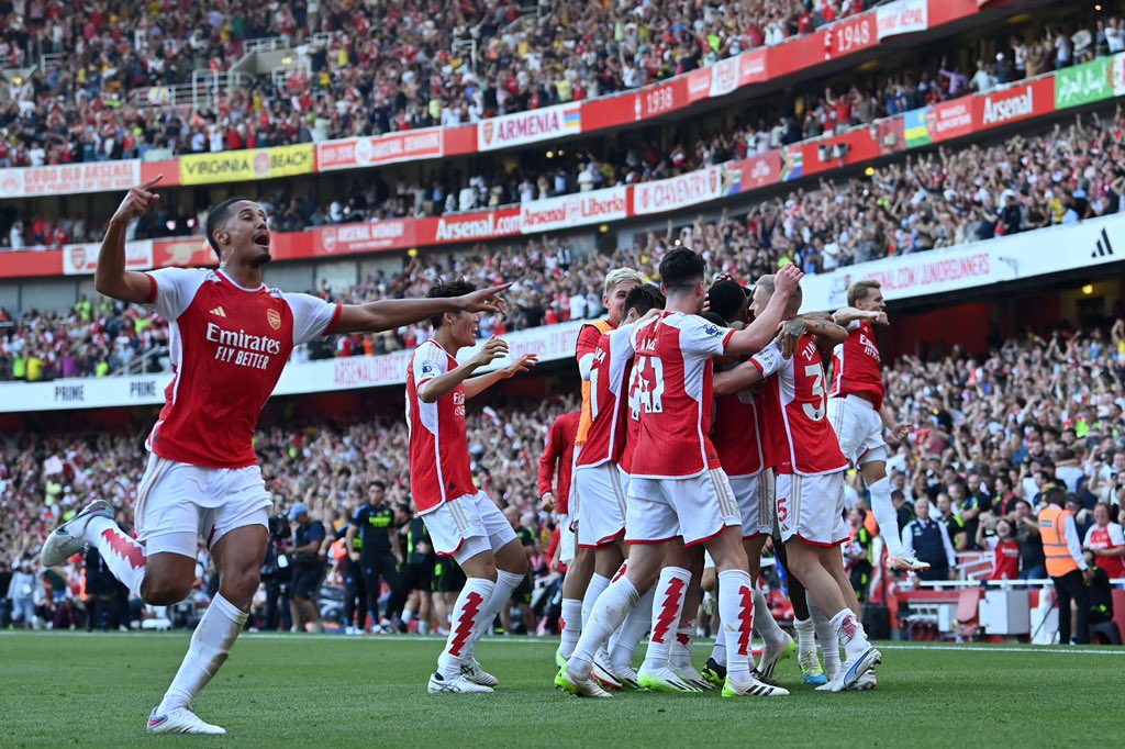 AFCMax9's tweet photo. Let’s celebrate Arsenal fans, I’m going to follow everyone who retweets and comments on this tweet💪🏼 https://t.co/estxUYsSyl