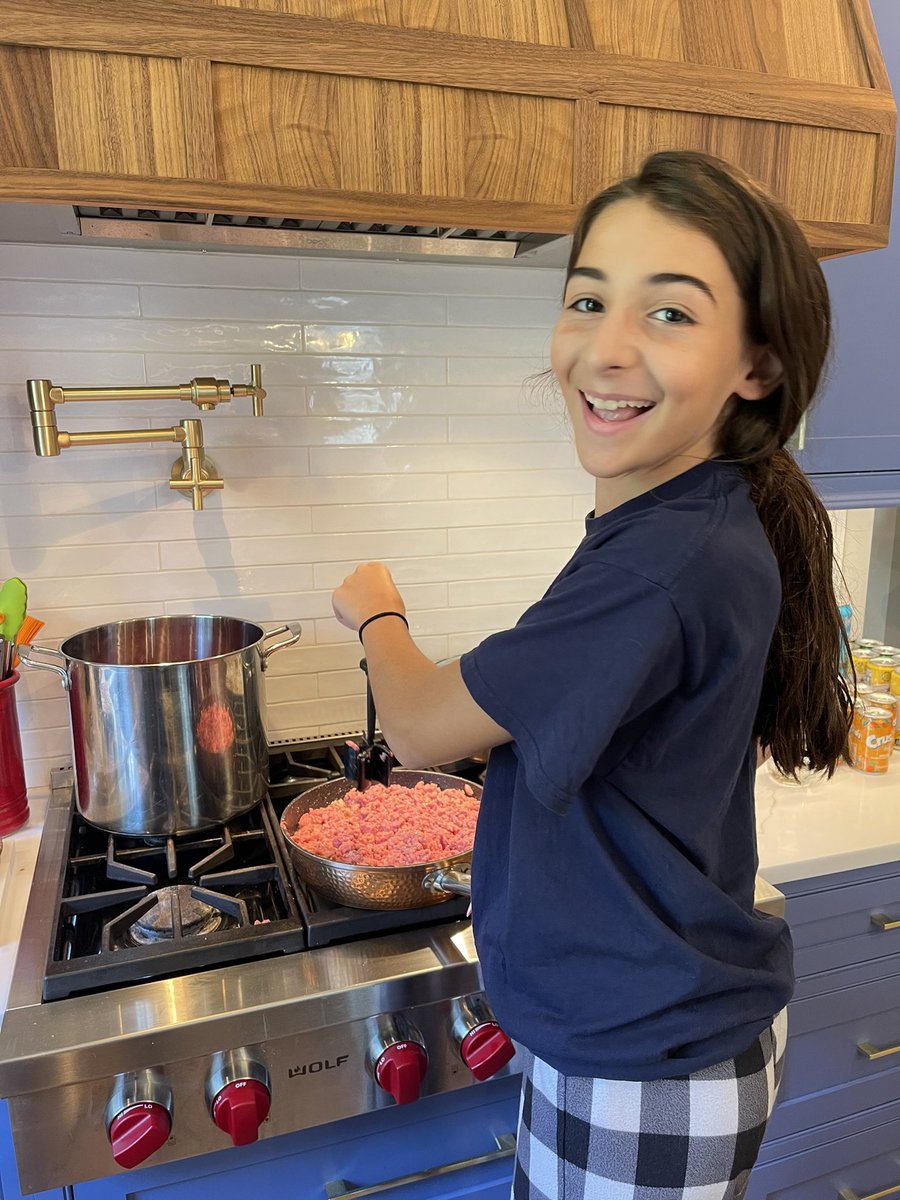 ‘Tis the season. #SundaySauce #Frankiesfirehousefeast <a href="/serra_frankie/">Frankie</a> <a href="/firefightpod/">TheFirefightersPodcast</a>