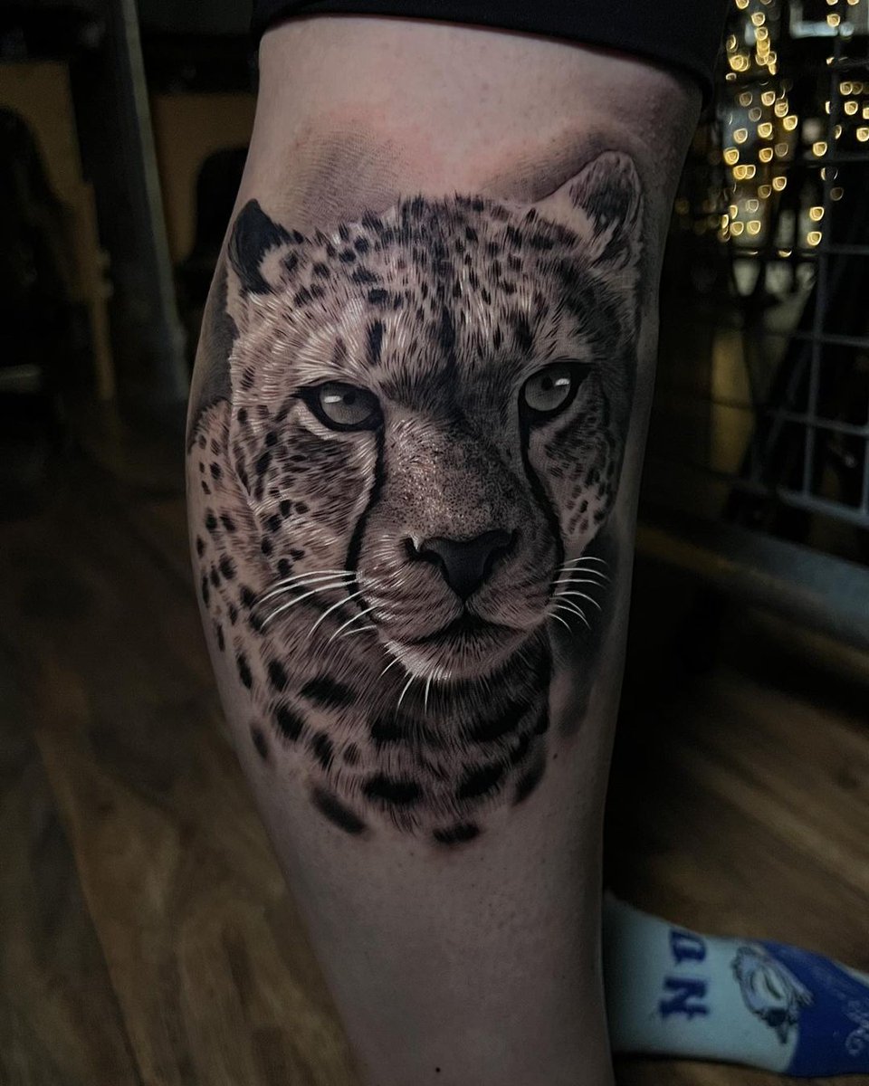 Amazing cheetah portrait by Ash Higham with Killer Ink tattoo supplies! # tattoo #cheetah, image size:960x1200