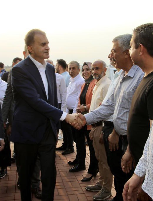 Genel Başkan Yardımcımız ve Parti Sözcümüz Sayın <a href="/omerrcelik/">Ömer Çelik</a> Bakanımızı Havalimanı'nda karşıladık.