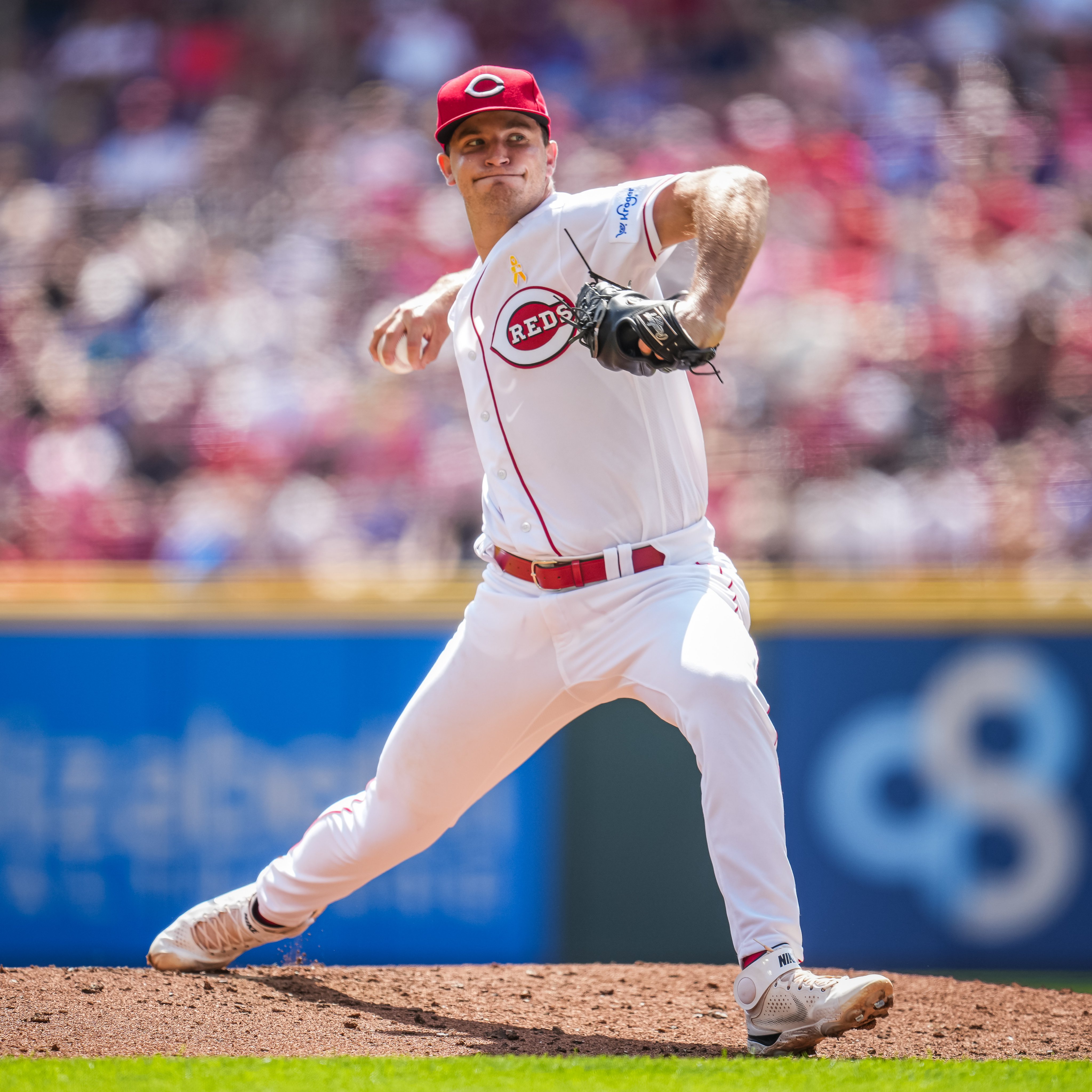 Cincinnati Reds on X: Greater Cincinnati's cancer care, support and  survivor communities will come together at today's game to Knock Cancer Out  of the Park. Before the game, join us from 1:00-3:30