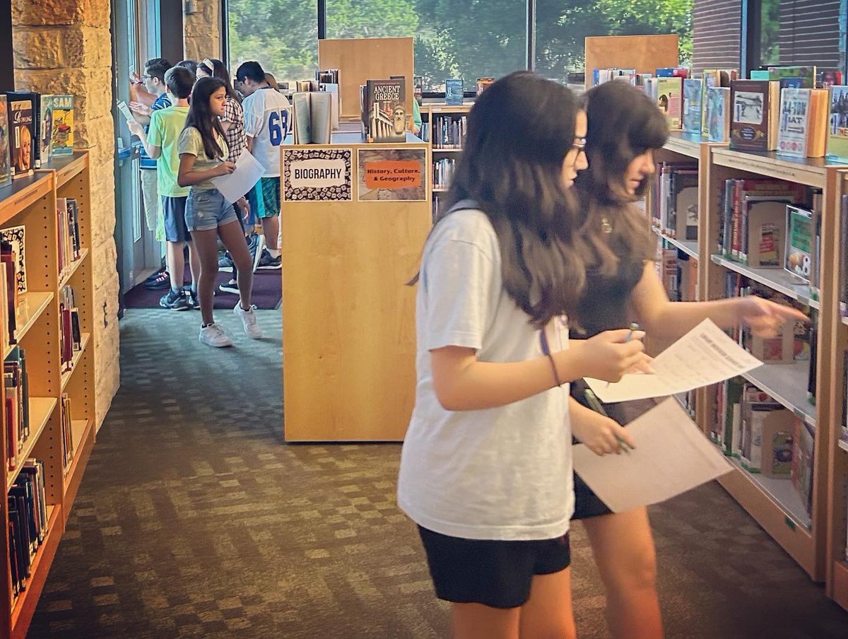 TexHillMSLib's tweet image. That’s a wrap on orientation! Tigers learned policies &amp;amp; procedures, checked out new books &amp;amp; tried to crack the code with a scavenger hunt. Albert Einstein said it best, “The only thing you absolutely have to know is the location of the library.” 😍📚🐾 @NEISDLibrary @TexHillMS