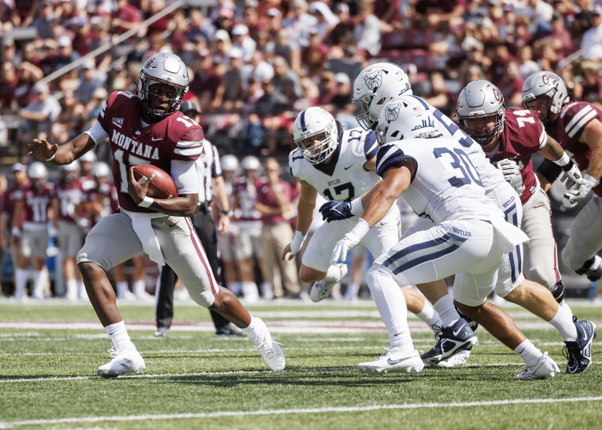 FrankGogola's tweet photo. Montana quarterback Clifton McDowell (@_Cliff10) ran 11 times for 80 yards and one touchdown in his Grizzlies debut on Saturday after he transferred from Central Arkansas. He also completed one pass for 5 yards in the 35-20 win over Butler. #GrizFB https://t.co/ow3K8YZh4l