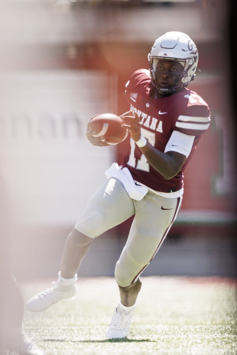 FrankGogola's tweet photo. Montana quarterback Clifton McDowell (@_Cliff10) ran 11 times for 80 yards and one touchdown in his Grizzlies debut on Saturday after he transferred from Central Arkansas. He also completed one pass for 5 yards in the 35-20 win over Butler. #GrizFB https://t.co/ow3K8YZh4l
