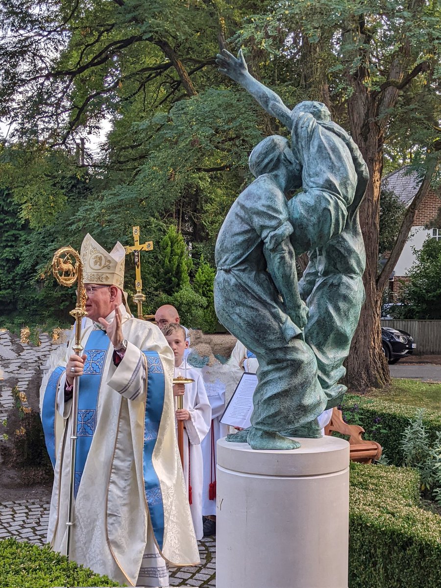 St. Dunstan's Catholic Primary School tweet media