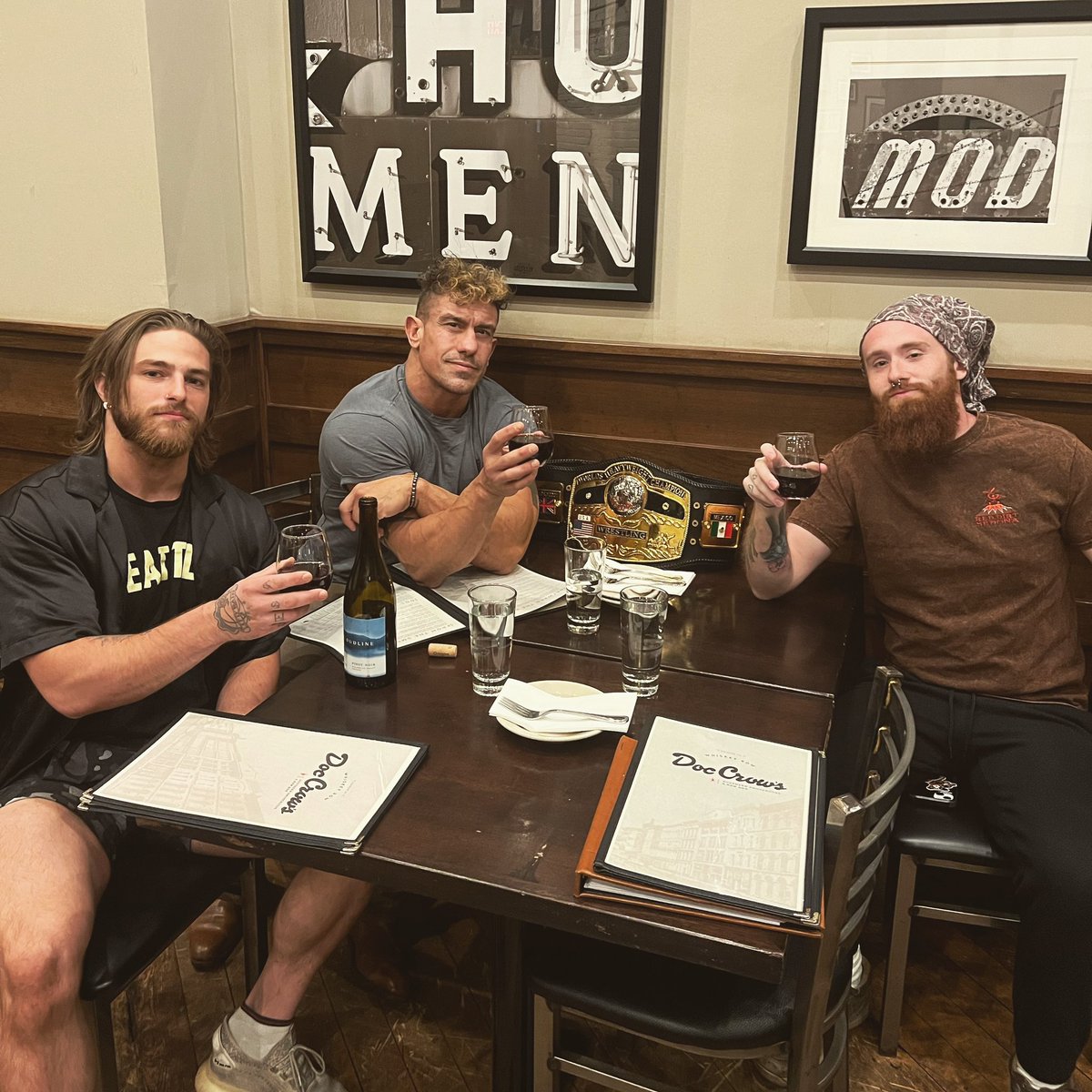 theashtonday's tweet photo. Slurping down fish piss with these bags of meat. Hope nobody gulps us!
#overboys https://t.co/kZtfuWs3am